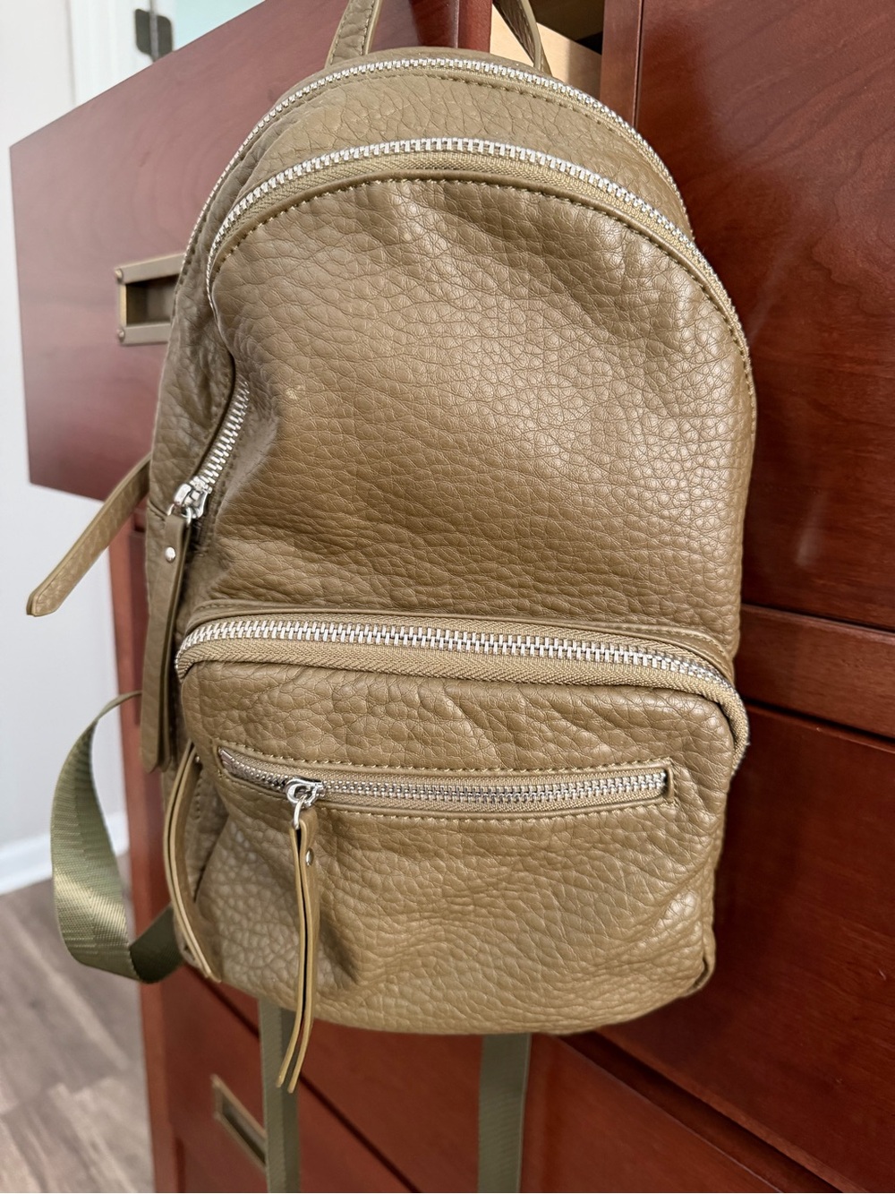 Urban Expressions purse backpack